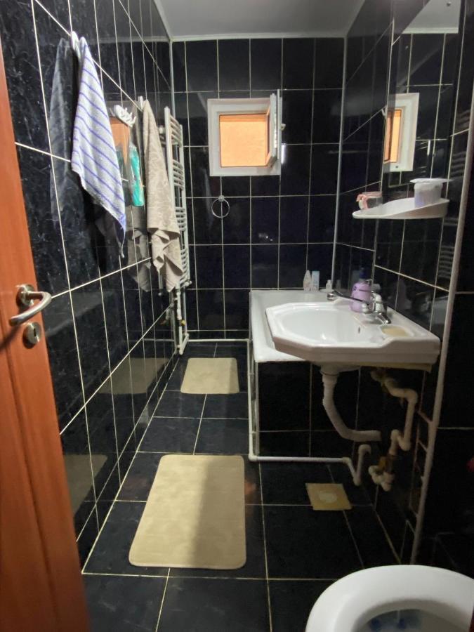 Galaţi Apartment For Rent מראה חיצוני תמונה